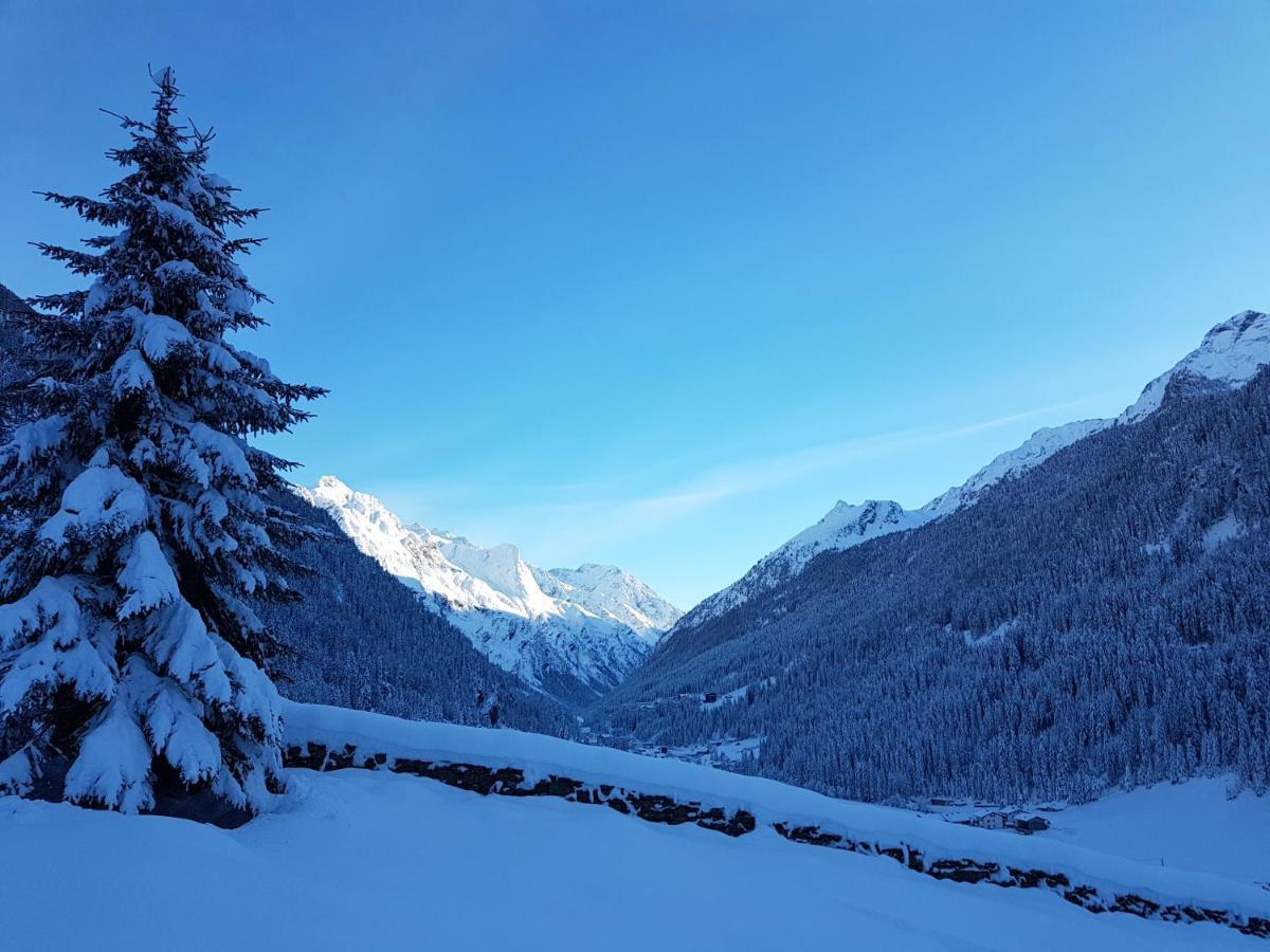 Baeckerei Schranz Bed and Breakfast Sankt Leonhard im Pitztal Esterno foto